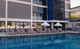 Side Square Hotel
